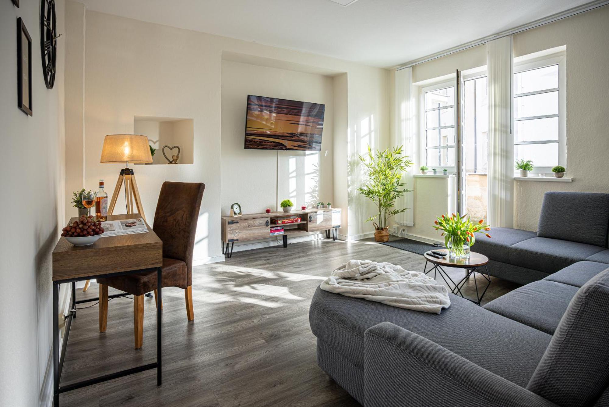 Apartment Luxus City Apartment Sauna Balkon Kueche Zentral *